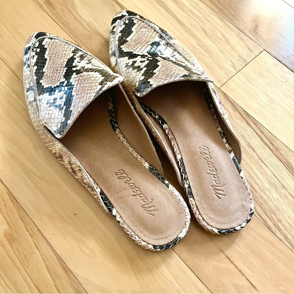 Madewell Frances Skimmer Flat Mules in Neutral Leather Snake Print - Picture 6 of 8